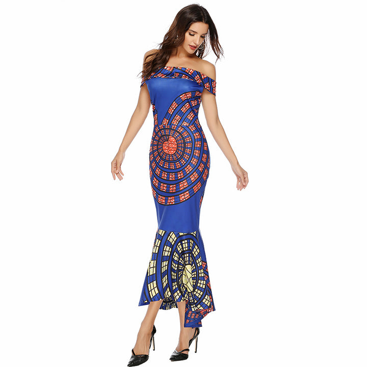 Kvinnes Off-Shoulder Maxi Kjole med Unikt Mønster og Asymmetrisk Hem