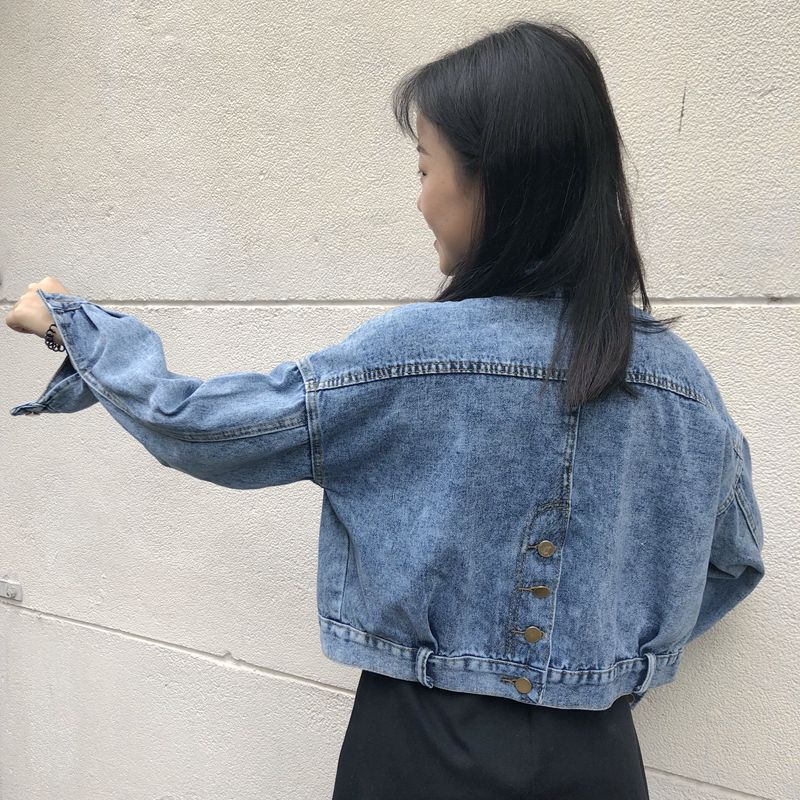 Dame trendy cropped denimjakke med praktiske lommer Skjora