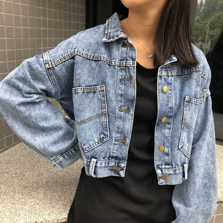 Dame trendy cropped denimjakke med praktiske lommer Skjora