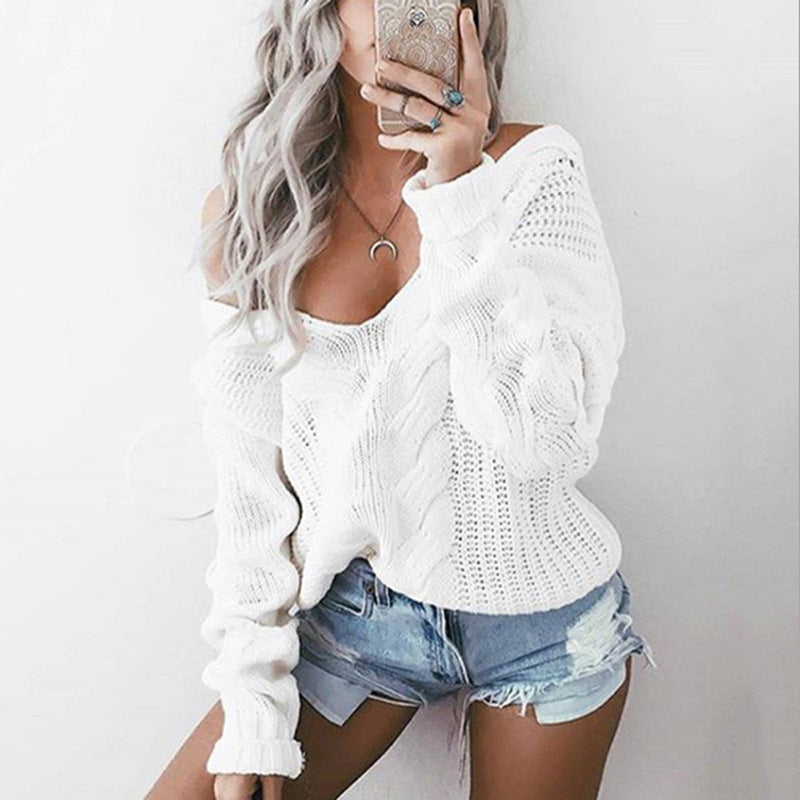 Kvinnes chunky strikket pullover med av-skulder utseende og kabeldesign Skjora