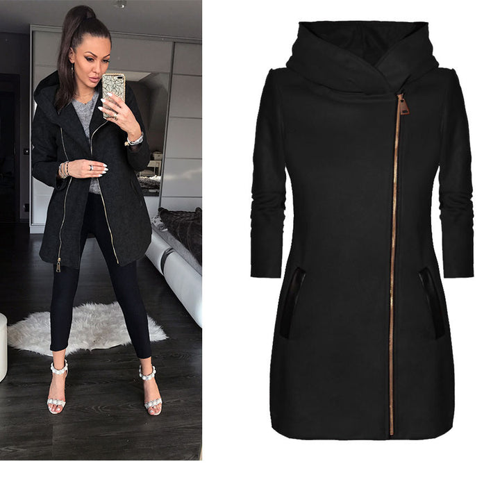 Urban woman coat with modern cascade collar Skjora
