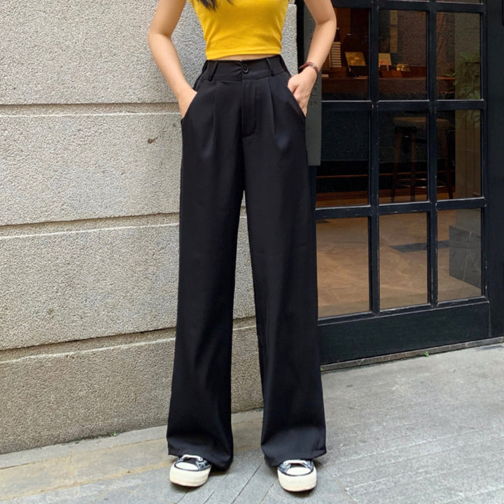 Kvinne Cropped Langermet Skjorte med Bred Kutt Ermer og Elegant Silhuett