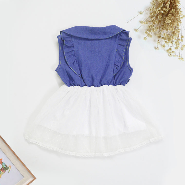 Kjole for kvinner med klassisk krage og transparent tulle skjørt Skjora