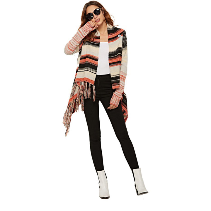 Kvinnes moderne cardigan med frynser og typisk stripemønster Skjora