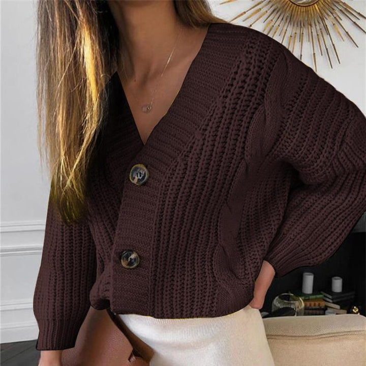 Dame moteriktig chunky strikket cardigan med V-hals og knappdetaljer Skjora