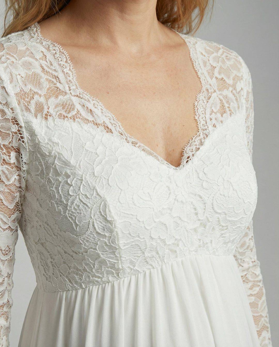Elegant spitzen maxikjole for gravide
