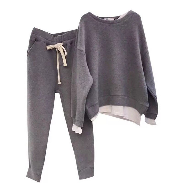 Kvinnes avslappet fritids sportsett med oversized genser og avslappede joggebukser Skjora