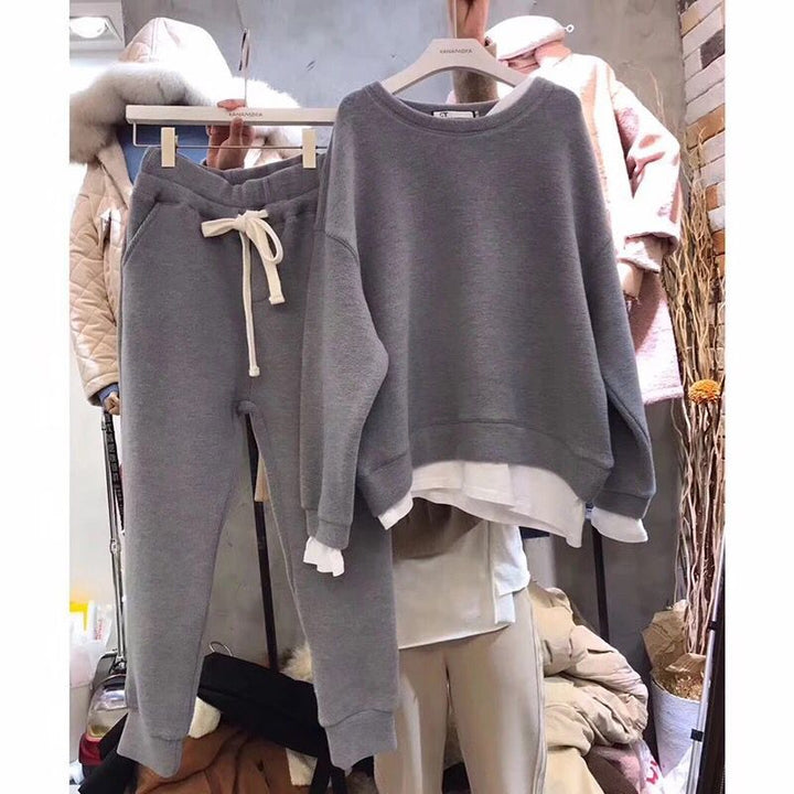 Kvinnes avslappet fritids sportsett med oversized genser og avslappede joggebukser Skjora