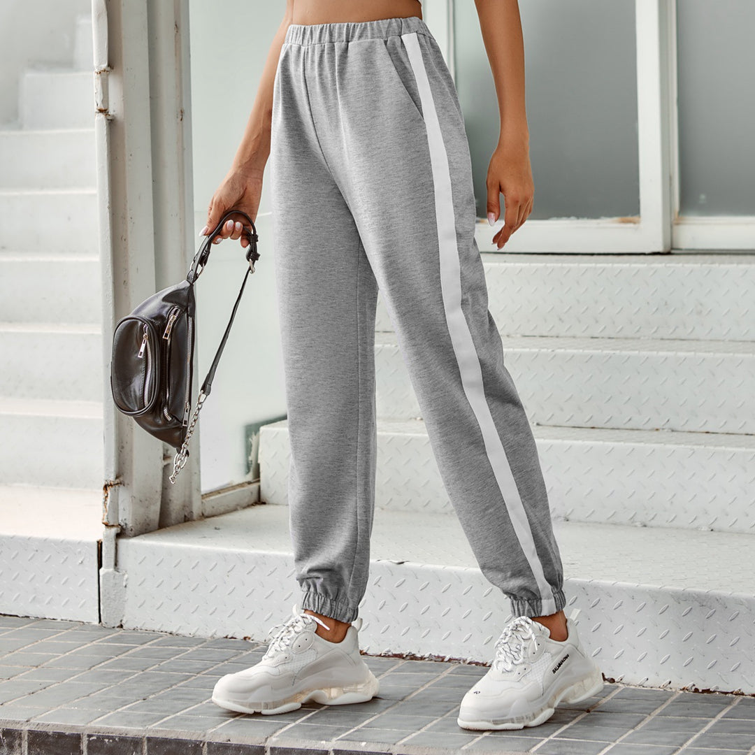 Dames komfortable joggebukser med sidestriper og elastisk liv Skjora