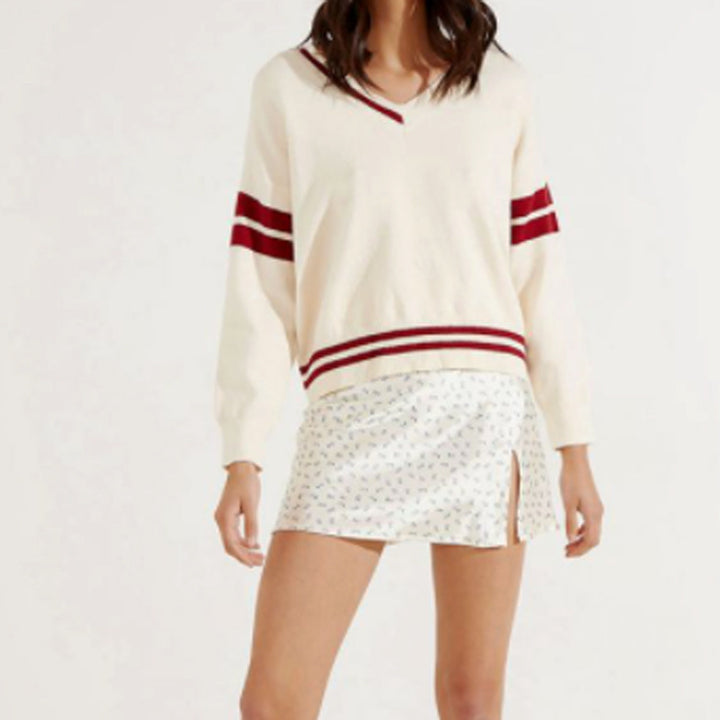 Damen sportlicher V-Ausschnitt Pullover mit Streifen Skjora