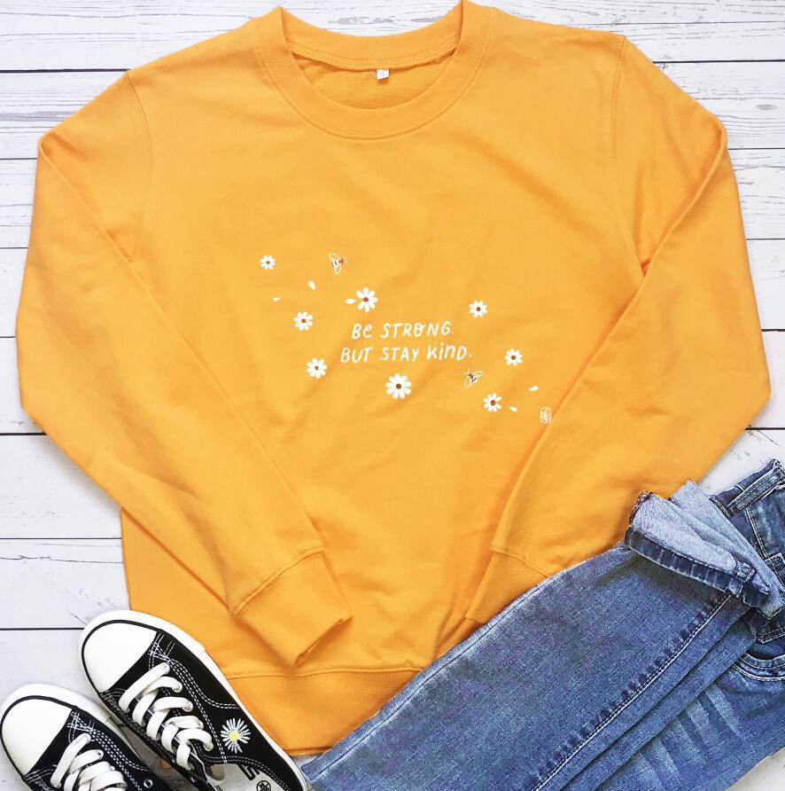 Kvinner sweatshirt med inspirerende budskap og blomsterdesign Skjora