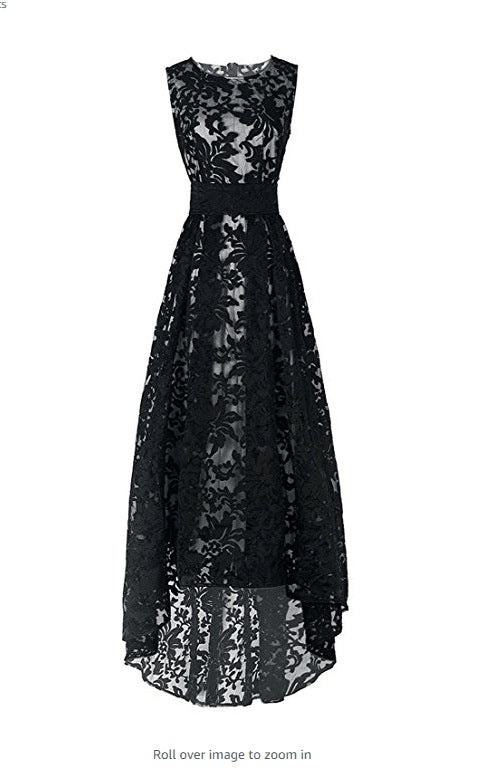 Kvinnes blonde maxi kjole med elegant lang overlegg og blomsterdetaljer Skjora