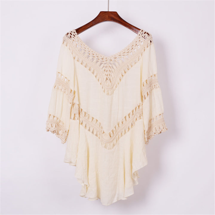 Damer elegant heklet bluse med V-hals og volangermene Skjora