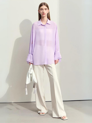 Gjennomsiktig chiffongbluse med rynkede mansjetter i lilla