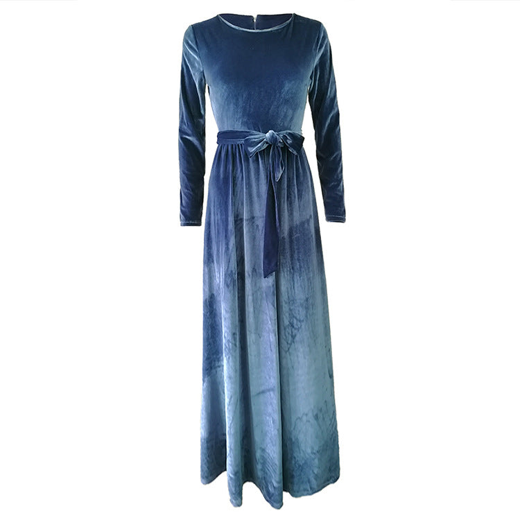 Kvinnes elegant maxi kjole laget av myk velur med midje belte Skjora