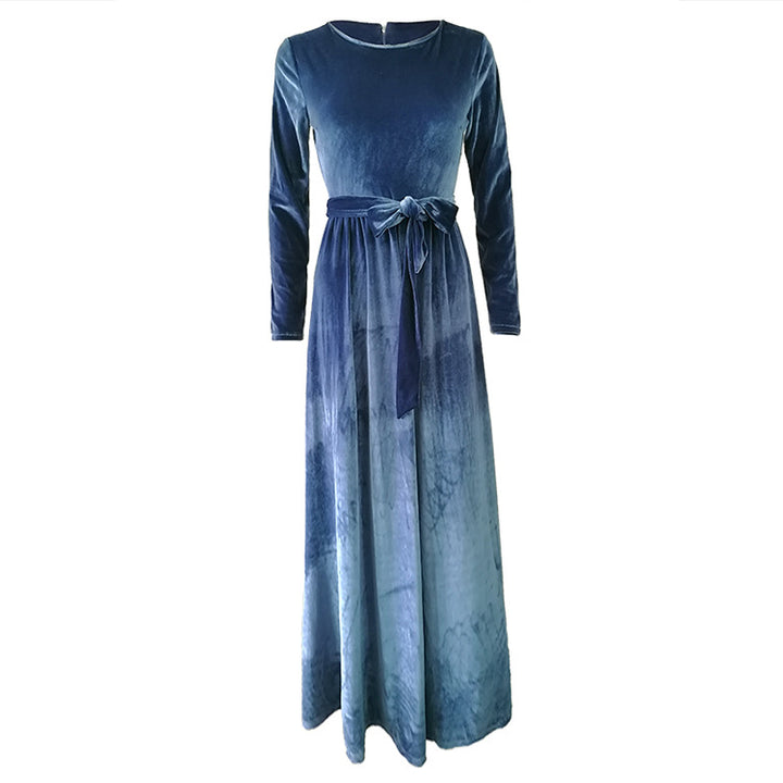Kvinnes elegant maxi kjole laget av myk velur med midje belte Skjora