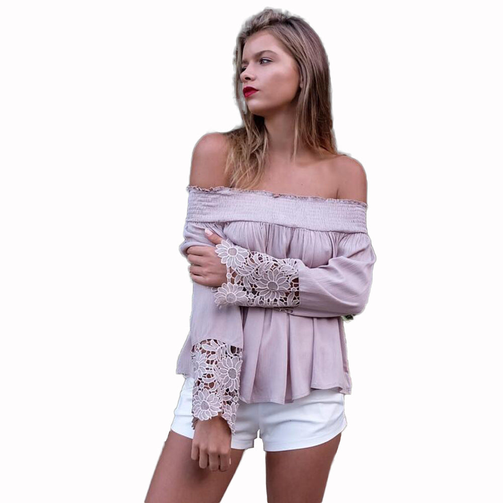 Kvinnebluse med off-shoulder design og blomstret blondermerker Skjora