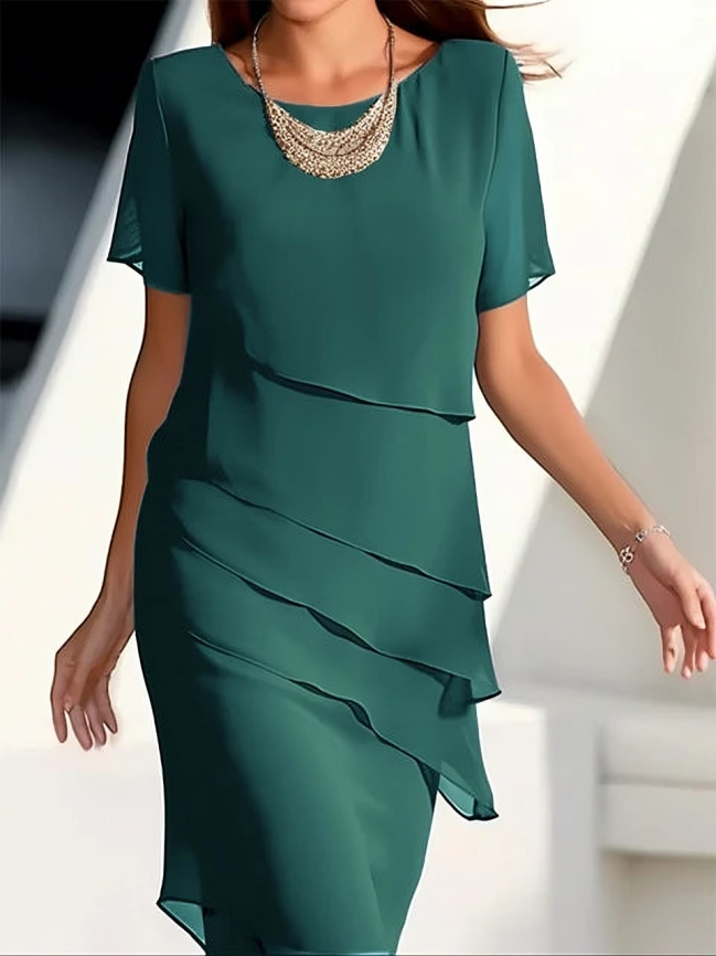 Elegant kjole - kortermet midikjole i lagdelt chiffon