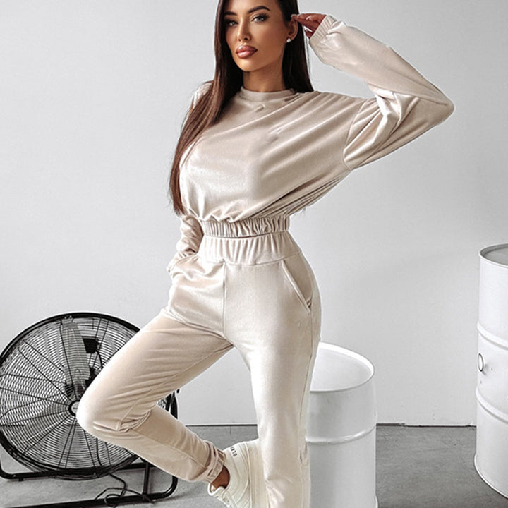 Damer sporty loungewear-set med cropped topp og elastiske bukser Skjora