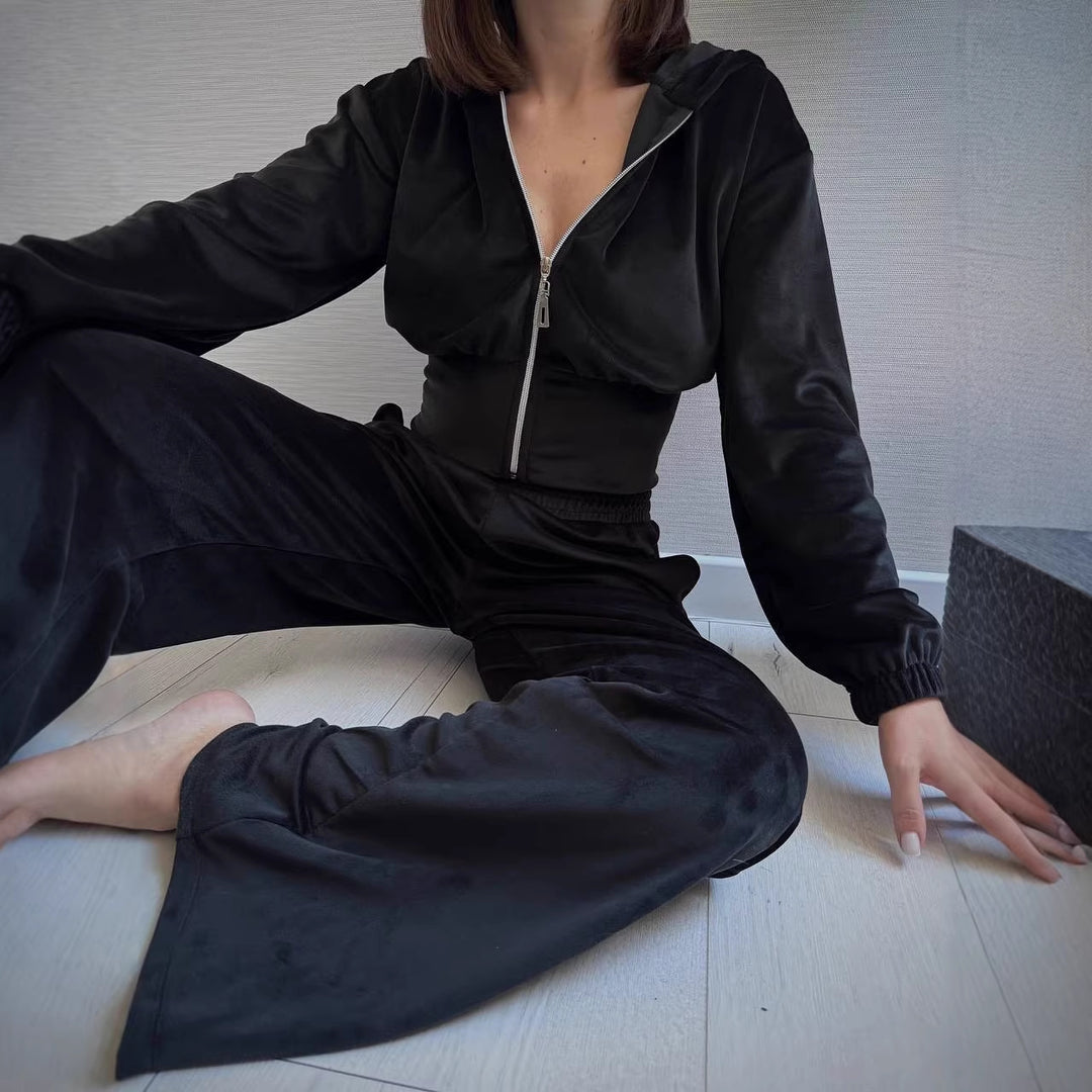 Kvinners rettskårne loungewear-sett med hette og elastisk midje Skjora