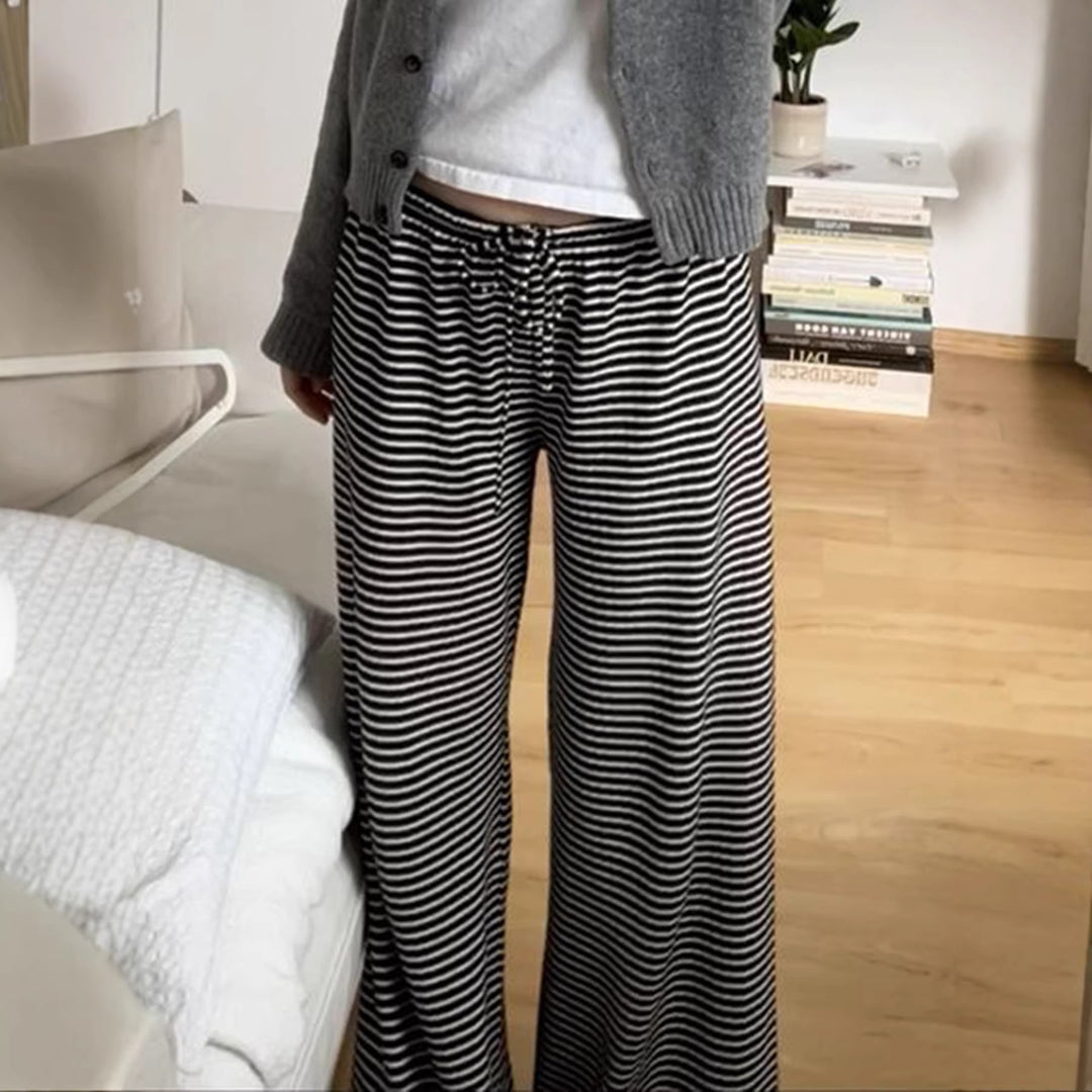Damer Løse loungebukser med elastisk linning og fint stripemønster Skjora
