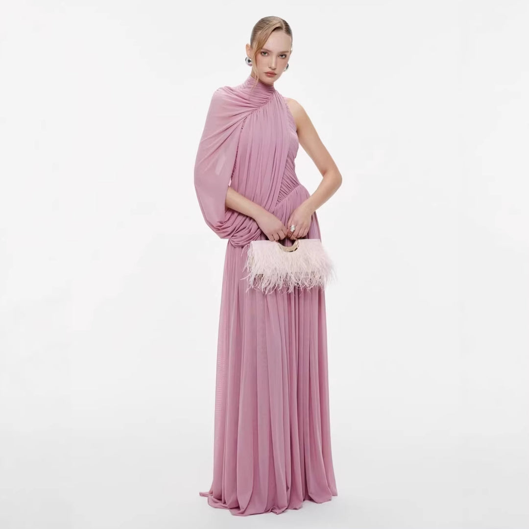 Dame Elegant aftenkjole med asymmetrisk design og stilfull drapering Skjora