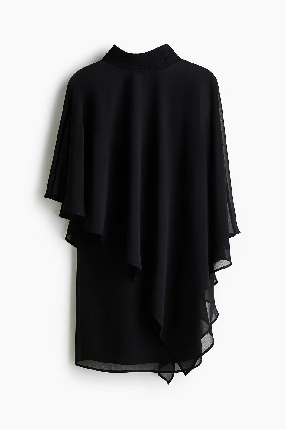 Kvinnelig elegant chiffon tunika med asymmetrisk snitt og flytende design Skjora