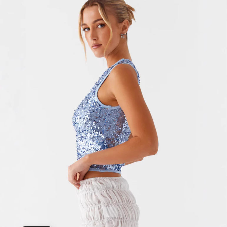 Kvinne Glitrende Crop Top med Høy Hals Design og Funklende Pailletter Skjora