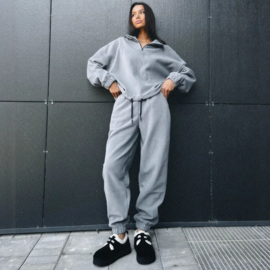Kvinnes Fleece Loungewear Sett med Høy Krage og Glidelås Skjora