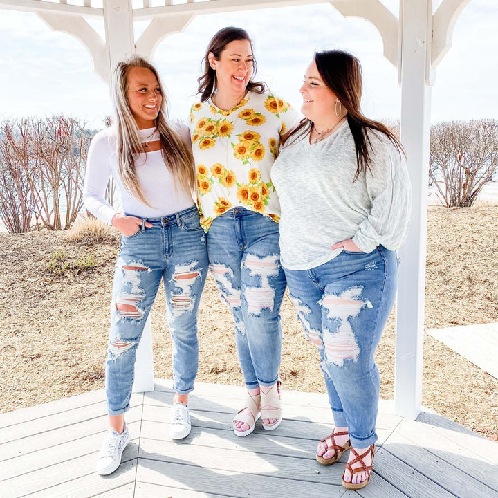 Kvinne skinny jeans med trendy ødelagt utseende og elastisk midjebånd Skjora