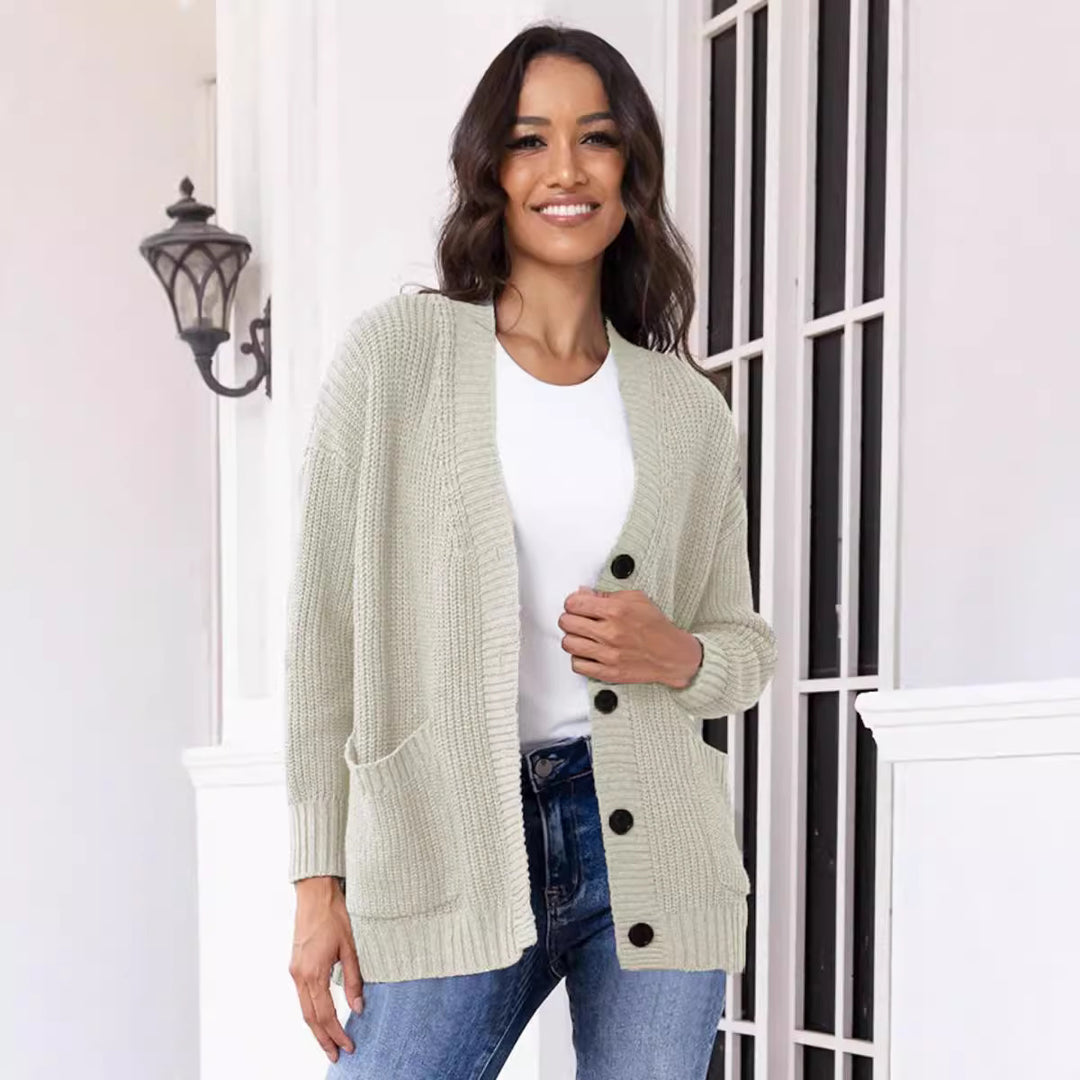 Dame chunky strikk cardigan med store lommer og klassisk V-hals Skjora