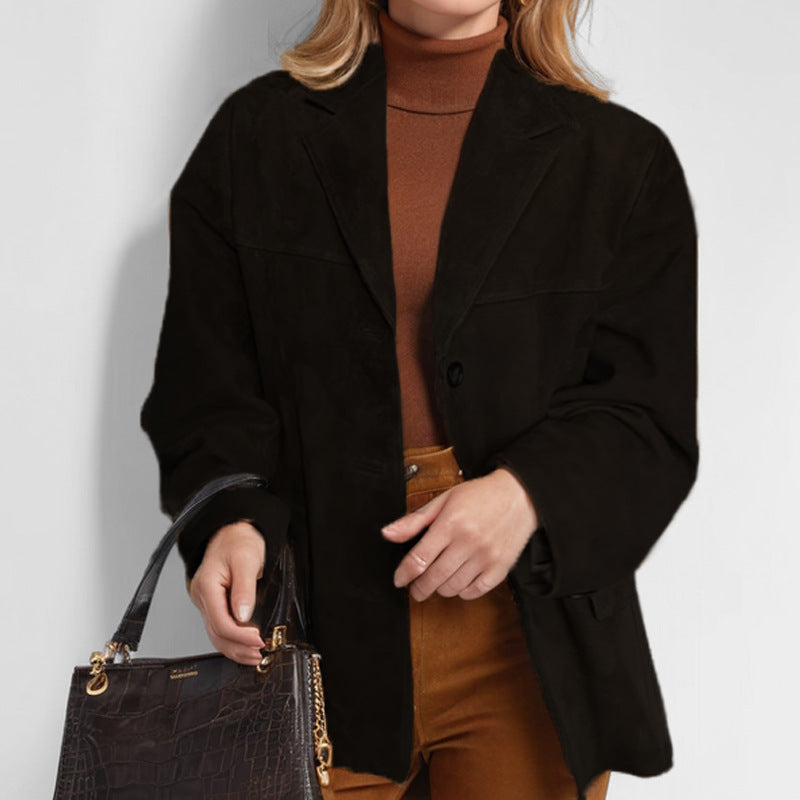 Kvinnegens elegant oversized blazer laget av semsket imitasjon Skjora
