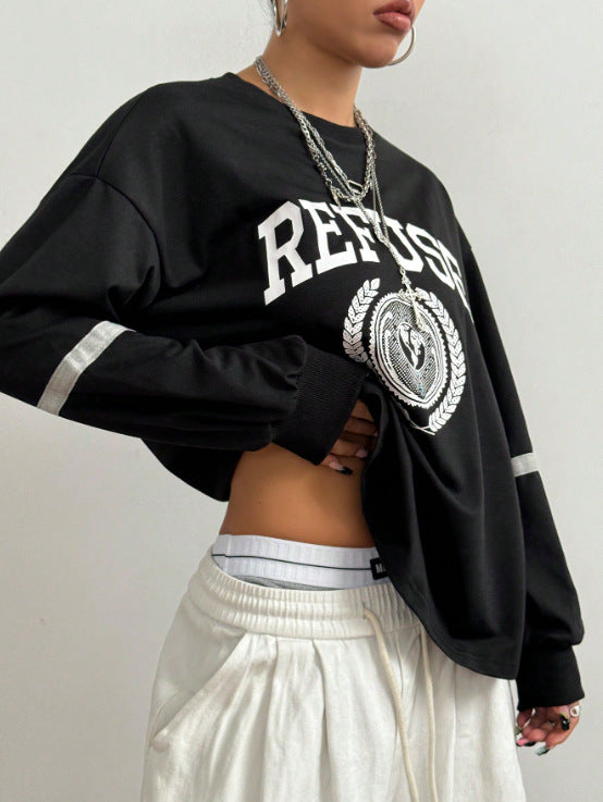 Kvinne Oversized Sweatshirt med Bred Skrift og Dekorative Detaljer Skjora