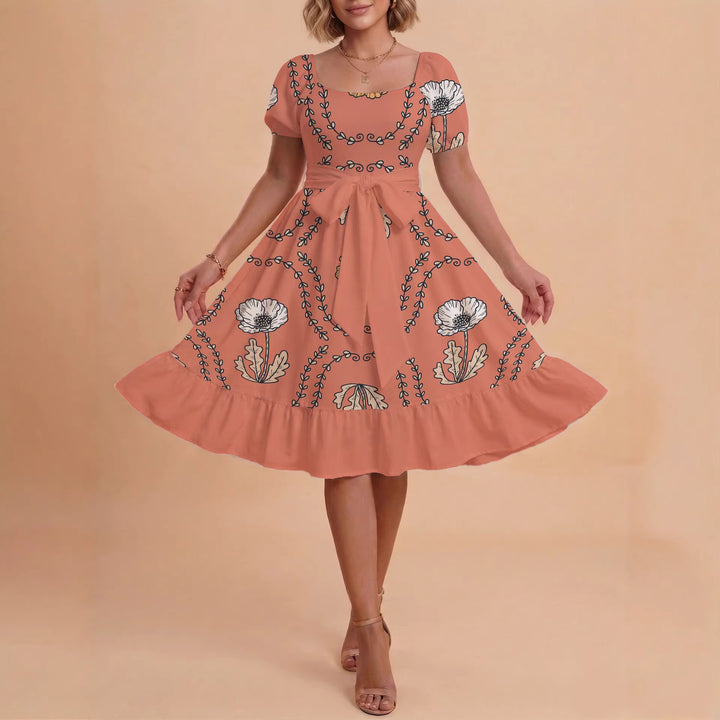 Damen modernes Blumenkleid mit elegantem Taillengürtel und asymmetrischem Saum Skjora