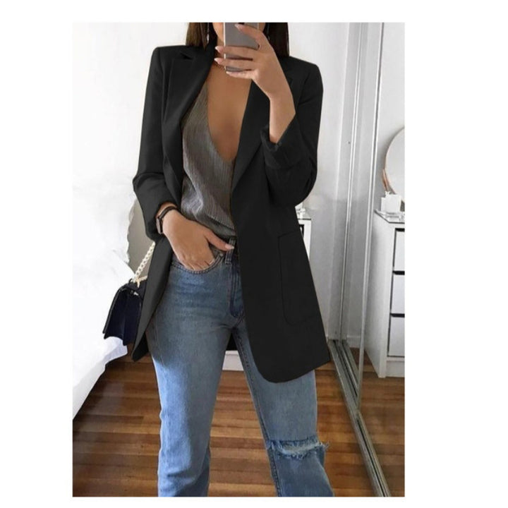 Dame elegant blazer med innsvingt snitt og praktiske lommer Skjora