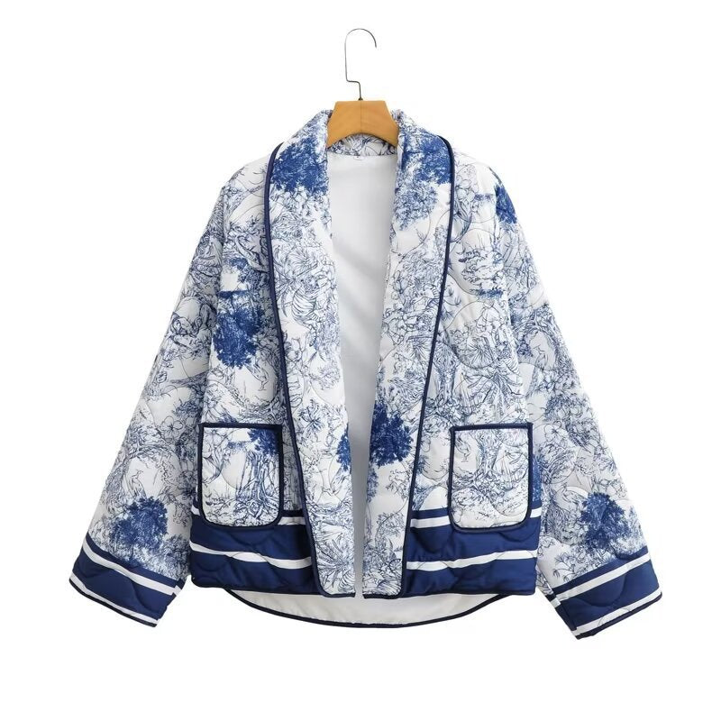 Kvinnens mønstrede pufferjakke med elegante lommer og moderne design Skjora