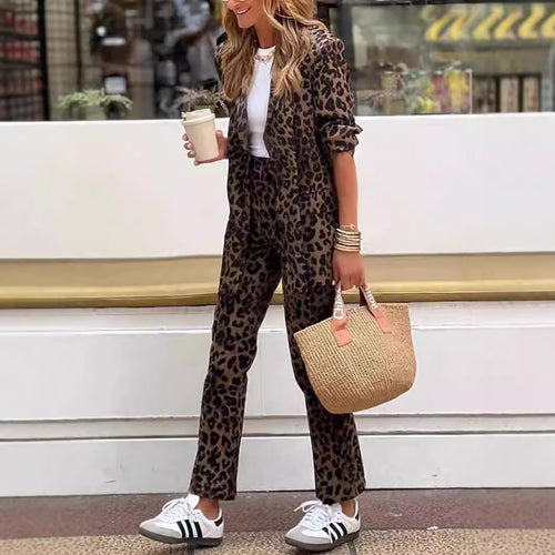 Kvinnelig Elegant Blazer Dress i Moderne Dyreprint Skjora