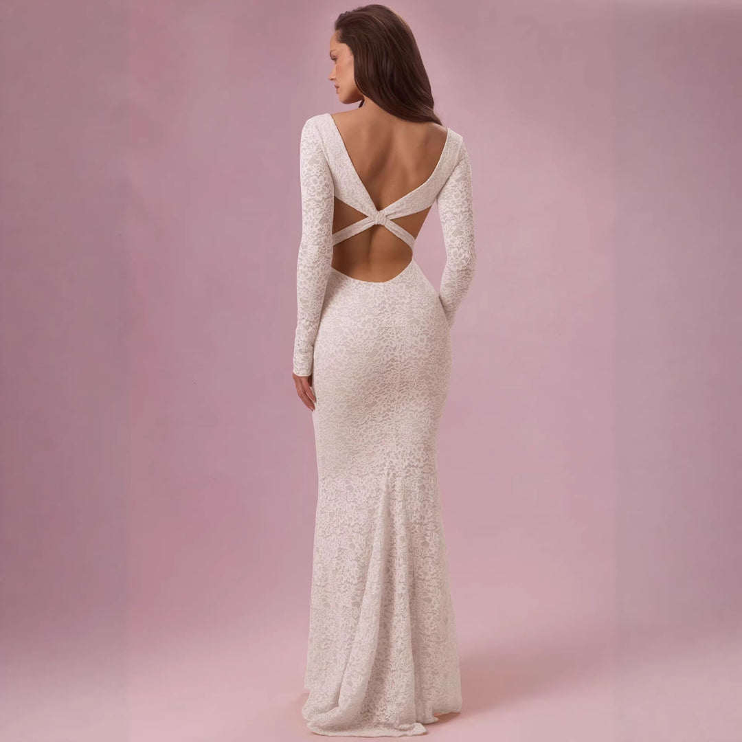Kvinne Elegant Blonde Maxi Kjole med Skreddersydd Silhuett og Lange Ermer Skjora