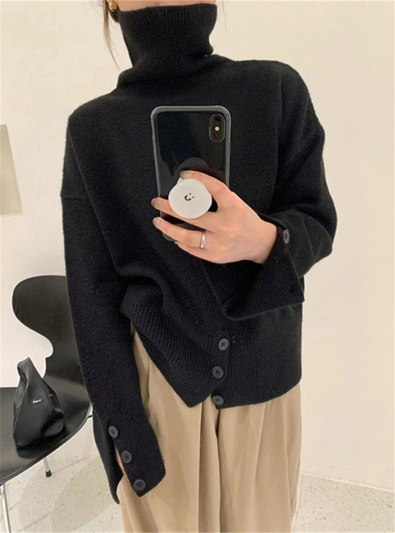 Dame turtleneck genser med knappedetaljer og mykt materiale Skjora