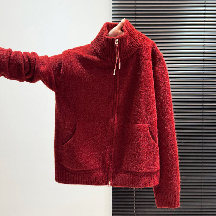 Kvinnens termisk cardigan med høy krage og to praktiske lommer.