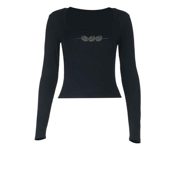 Dame langermet skjorte med trendy halterneck cut og munter broderimotiv Skjora