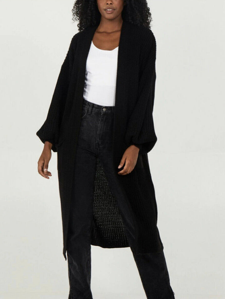 Kvinne strikket kåpe i uformell oversized design Skjora