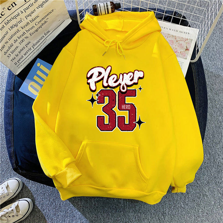 Damer hettegenser med kreativt basketballdesign Skjora