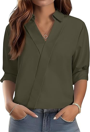 Kvinnes elegant V-hals bluse med teksturert design Skjora