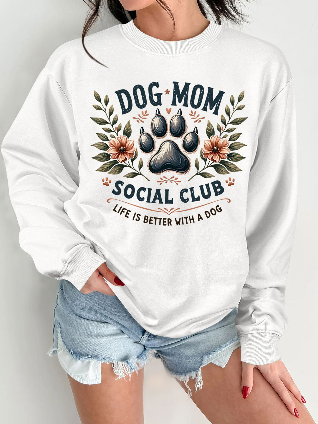 Kvinne sweatshirt med trendy hundemotiv og forbedret trykk Skjora