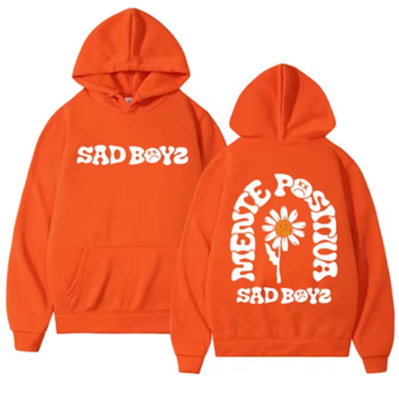 Kvinne hoodie med kreativt grafisk trykk og komfortabel passform Skjora