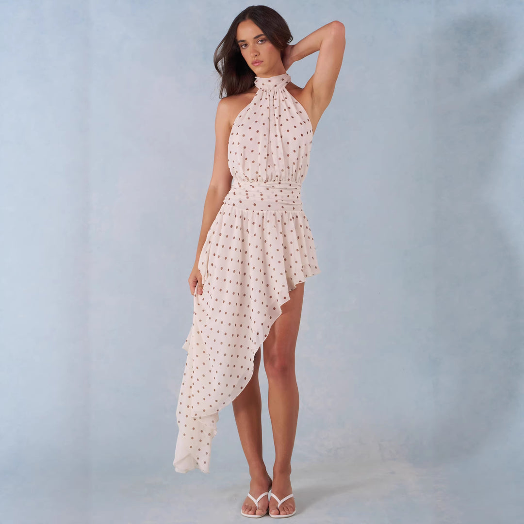 Kvinne Høy-Hals Mini Kjole med Asymmetrisk Skjørt og Flytende Stoff Skjora