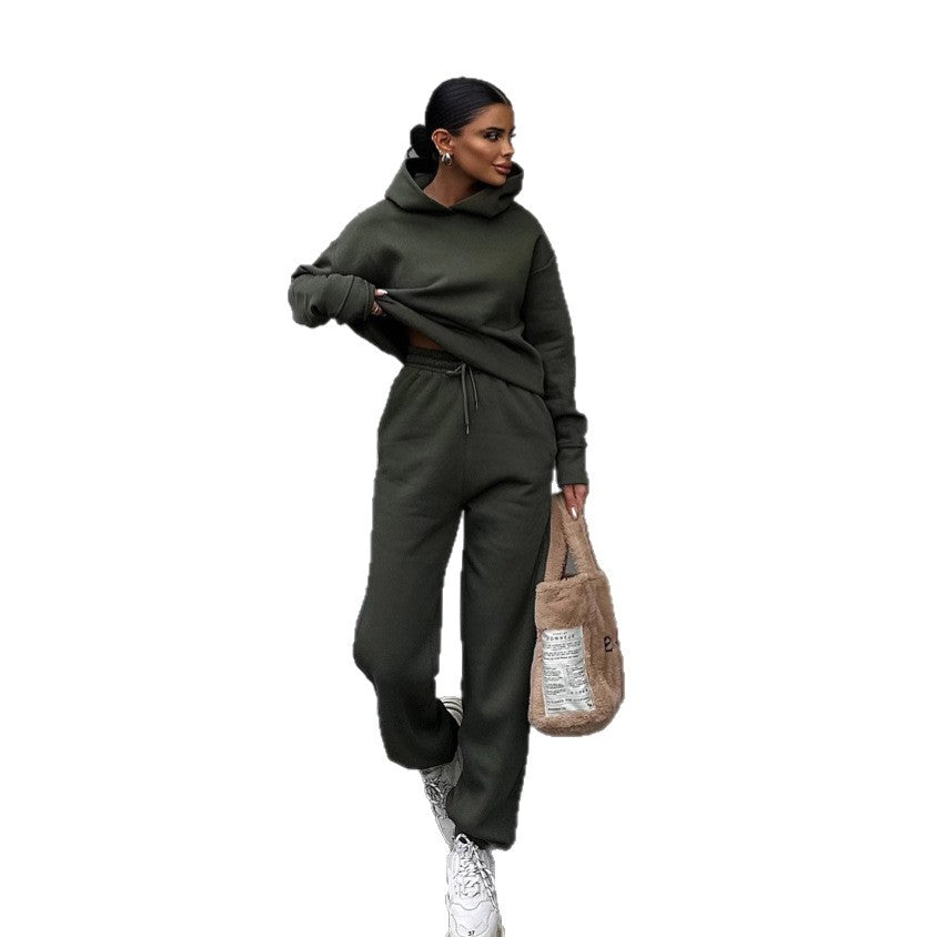 Kvinnelig Sporty Hettegenser med Elegant Snitt Skjora