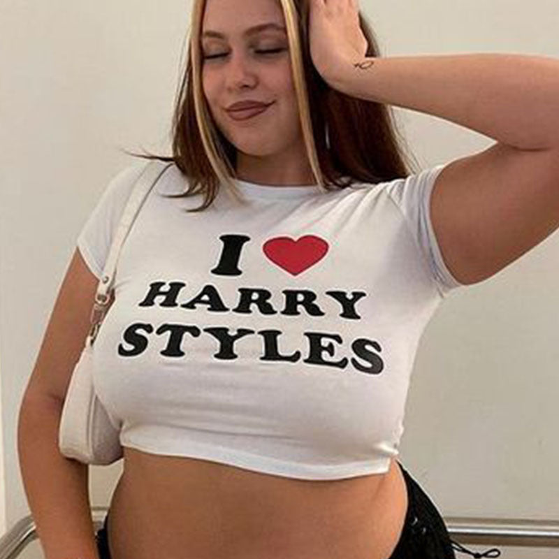 Dame cropped T-shirt med kreativt trykk og komfortabel rund halsutskjæring Skjora