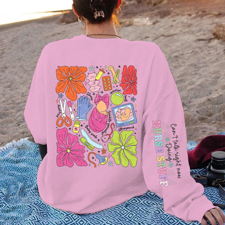 Dame sweatshirt med fargerik grafisk design og originalt pleiemotiv Skjora